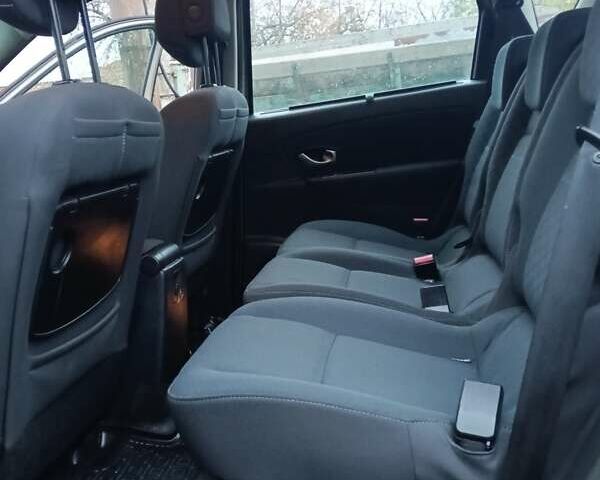 Бежевый Рено Сценик, объемом двигателя 1.6 л и пробегом 197 тыс. км за 6800 $, фото 8 на Automoto.ua