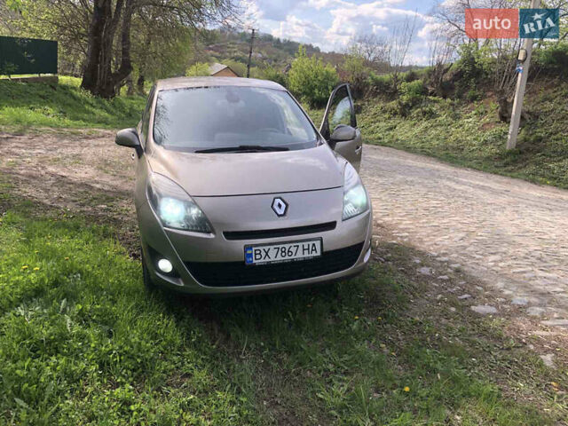 Бежевий Рено Сценік, об'ємом двигуна 1.99 л та пробігом 320 тис. км за 10000 $, фото 17 на Automoto.ua