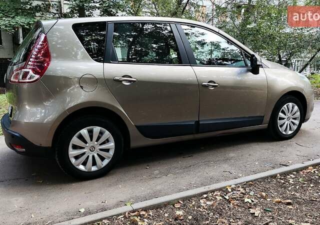 Бежевий Рено Сценік, об'ємом двигуна 1.5 л та пробігом 277 тис. км за 6388 $, фото 6 на Automoto.ua