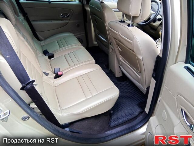 Рено Сценик 2011 в Чернигове на Automoto.ua Бежевый Рено Сценик, объемом двигателя 1.6 л и пробегом 285 тыс. км за 6500 $, фото 8 на Automoto.ua