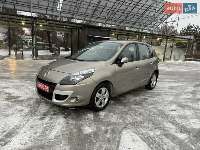 Бежевый Рено Сценик, объемом двигателя 1.5 л и пробегом 153 тыс. км за 7999 $, фото 1 на Automoto.ua