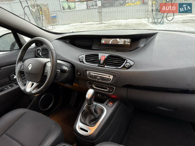 Бежевый Рено Сценик, объемом двигателя 1.5 л и пробегом 153 тыс. км за 7999 $, фото 16 на Automoto.ua