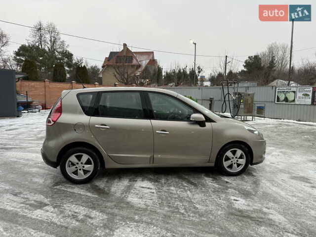 Бежевый Рено Сценик, объемом двигателя 1.5 л и пробегом 153 тыс. км за 7999 $, фото 2 на Automoto.ua