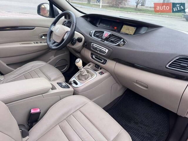 Бежевий Рено Сценік, об'ємом двигуна 1.6 л та пробігом 289 тис. км за 6500 $, фото 8 на Automoto.ua