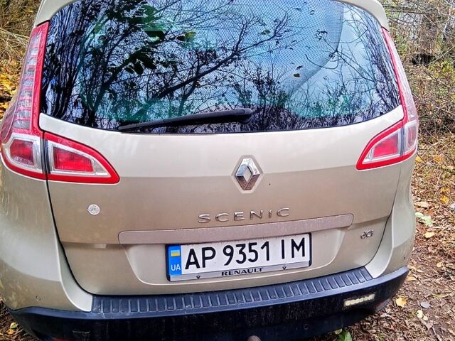 Рено Сценик 2011 в Чернигове на Automoto.ua Бежевый Рено Сценик, объемом двигателя 1.6 л и пробегом 285 тыс. км за 6500 $, фото 5 на Automoto.ua