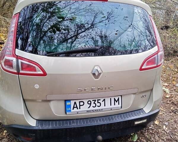 Рено Сценик 2011 в Чернигове на Automoto.ua Бежевый Рено Сценик, объемом двигателя 1.6 л и пробегом 285 тыс. км за 6500 $, фото 3 на Automoto.ua