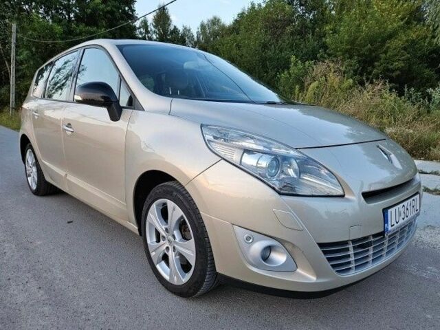 Бежевый Рено Сценик, объемом двигателя 2 л и пробегом 188 тыс. км за 7800 $, фото 1 на Automoto.ua