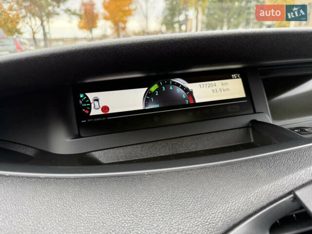 Рено Сценик 2012 в Луцке на Automoto.ua Бежевый Рено Сценик, объемом двигателя 1.6 л и пробегом 177 тыс. км за 7200 $, фото 39 на Automoto.ua