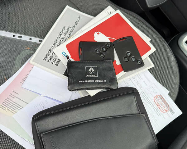 Рено Сценик 2012 в Луцке на Automoto.ua Бежевый Рено Сценик, объемом двигателя 1.6 л и пробегом 177 тыс. км за 7200 $, фото 46 на Automoto.ua