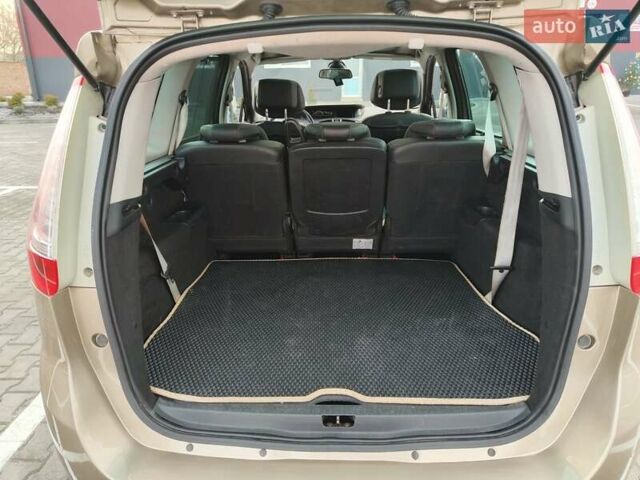 Бежевый Рено Сценик, объемом двигателя 1.6 л и пробегом 257 тыс. км за 8950 $, фото 19 на Automoto.ua