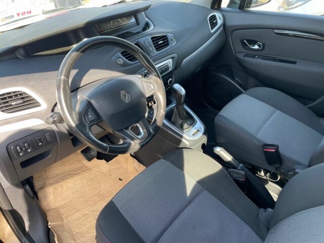 Бежевий Рено Сценік, об'ємом двигуна 1.5 л та пробігом 280 тис. км за 8500 $, фото 2 на Automoto.ua