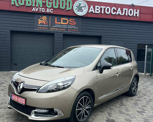 Бежевый Рено Сценик, объемом двигателя 1.6 л и пробегом 225 тыс. км за 10700 $, фото 1 на Automoto.ua