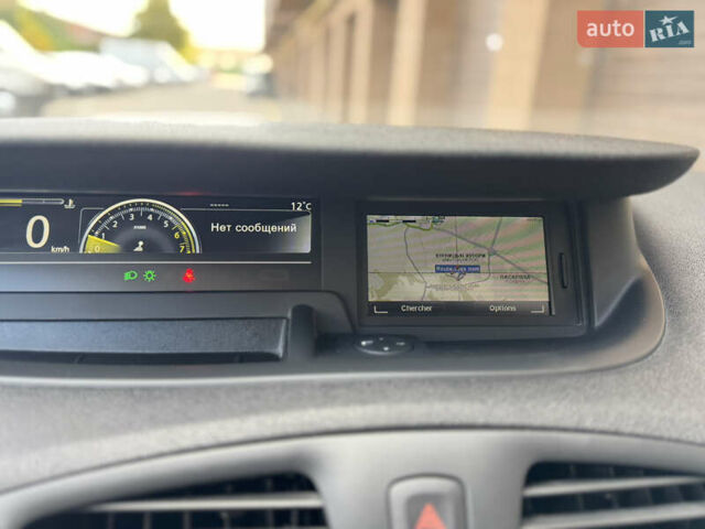 Бежевый Рено Сценик, объемом двигателя 1.2 л и пробегом 110 тыс. км за 7999 $, фото 33 на Automoto.ua