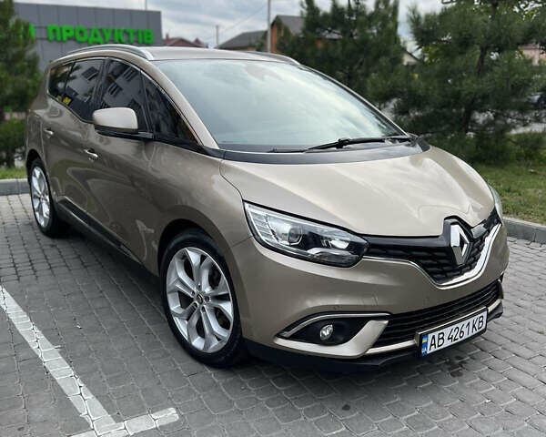Рено Сценик 2017 в Виннице на Automoto.ua Бежевый Рено Сценик, объемом двигателя 1.46 л и пробегом 279 тыс. км за 13500 $, фото 2 на Automoto.ua