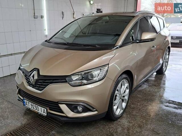 Бежевий Рено Сценік, об'ємом двигуна 1.5 л та пробігом 199 тис. км за 17300 $, фото 26 на Automoto.ua
