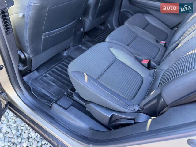 Бежевый Рено Сценик, объемом двигателя 1.5 л и пробегом 200 тыс. км за 14999 $, фото 30 на Automoto.ua