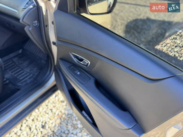 Бежевый Рено Сценик, объемом двигателя 1.5 л и пробегом 200 тыс. км за 14999 $, фото 39 на Automoto.ua