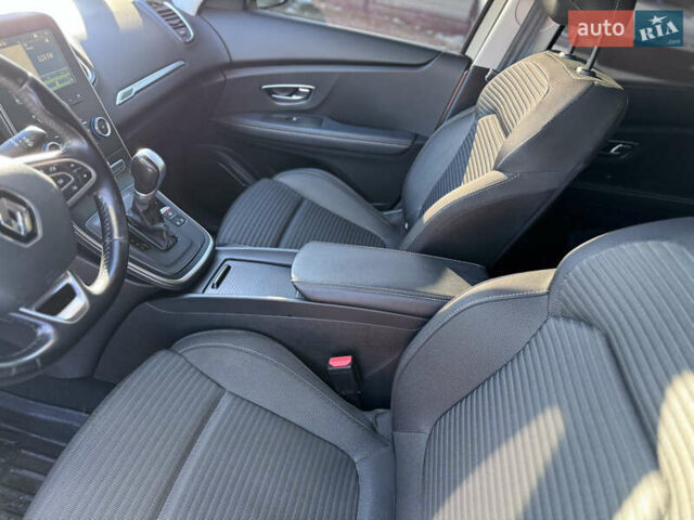 Бежевый Рено Сценик, объемом двигателя 1.5 л и пробегом 200 тыс. км за 14999 $, фото 28 на Automoto.ua