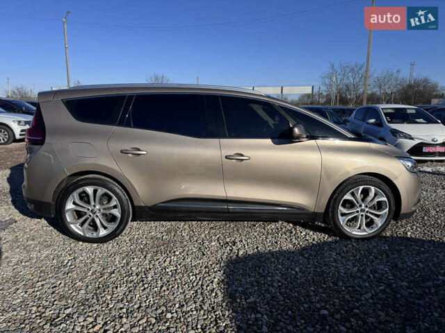 Бежевый Рено Сценик, объемом двигателя 1.5 л и пробегом 200 тыс. км за 14999 $, фото 12 на Automoto.ua