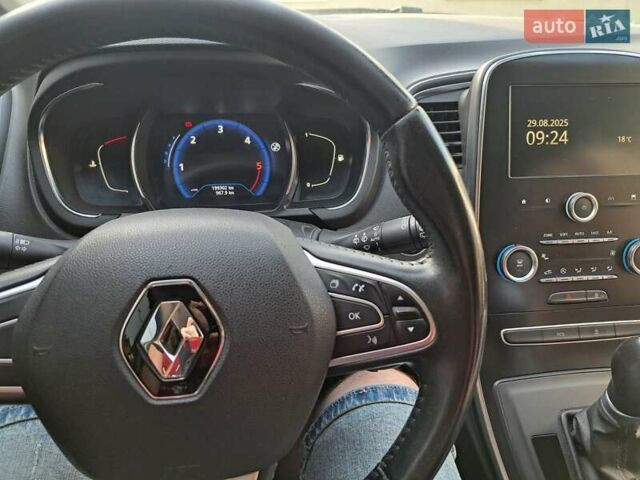 Бежевий Рено Сценік, об'ємом двигуна 1.5 л та пробігом 199 тис. км за 17300 $, фото 6 на Automoto.ua