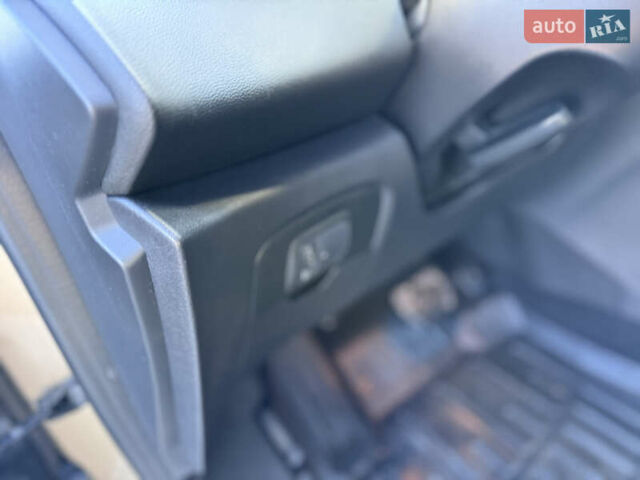 Бежевый Рено Сценик, объемом двигателя 1.5 л и пробегом 200 тыс. км за 14999 $, фото 23 на Automoto.ua