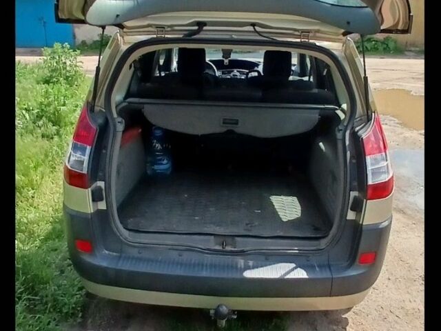 Бежевый Рено Сценик, объемом двигателя 1.6 л и пробегом 245 тыс. км за 6073 $, фото 3 на Automoto.ua