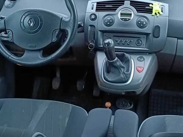 Черный Рено Сценик, объемом двигателя 1.6 л и пробегом 263 тыс. км за 4200 $, фото 11 на Automoto.ua