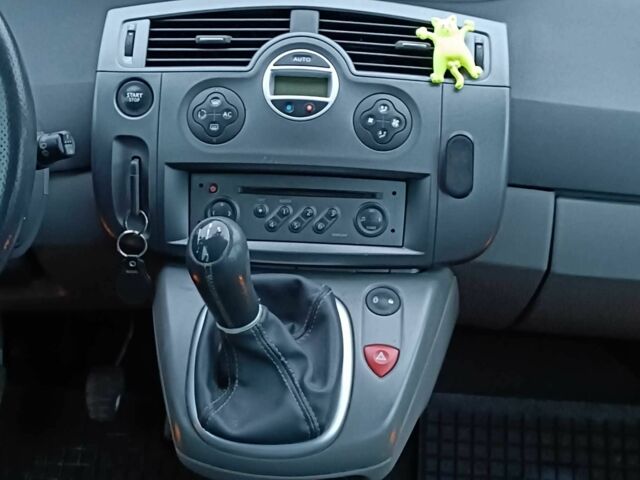 Черный Рено Сценик, объемом двигателя 1.6 л и пробегом 263 тыс. км за 4200 $, фото 13 на Automoto.ua