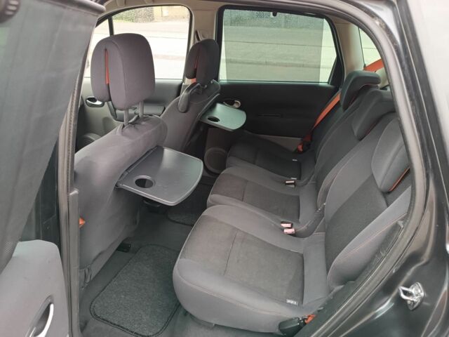 Черный Рено Сценик, объемом двигателя 0 л и пробегом 280 тыс. км за 3200 $, фото 6 на Automoto.ua