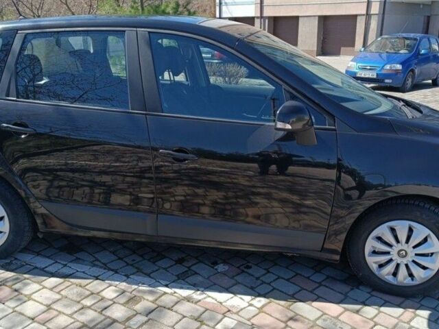 Черный Рено Сценик, объемом двигателя 1.5 л и пробегом 205 тыс. км за 5700 $, фото 4 на Automoto.ua