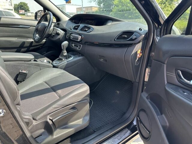 Чорний Рено Сценік, об'ємом двигуна 1.5 л та пробігом 319 тис. км за 8800 $, фото 5 на Automoto.ua