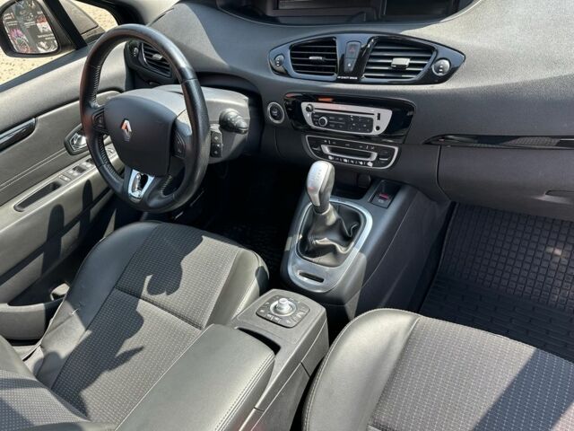 Чорний Рено Сценік, об'ємом двигуна 1.5 л та пробігом 319 тис. км за 8800 $, фото 6 на Automoto.ua