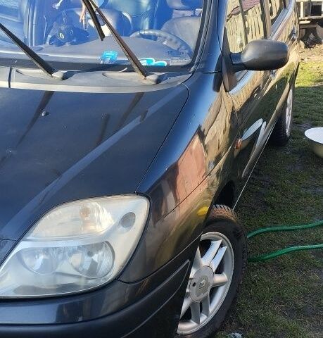 Черный Рено Сценик, объемом двигателя 1.6 л и пробегом 276 тыс. км за 2000 $, фото 3 на Automoto.ua