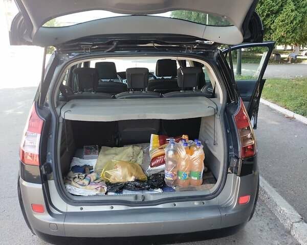 Чорний Рено Сценік, об'ємом двигуна 1.6 л та пробігом 150 тис. км за 4999 $, фото 10 на Automoto.ua