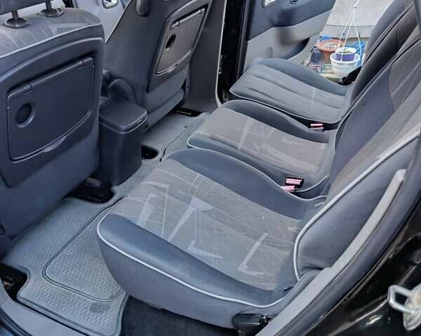 Чорний Рено Сценік, об'ємом двигуна 1.6 л та пробігом 243 тис. км за 4600 $, фото 9 на Automoto.ua