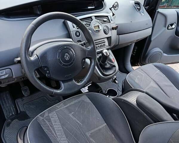 Чорний Рено Сценік, об'ємом двигуна 1.6 л та пробігом 243 тис. км за 4600 $, фото 18 на Automoto.ua