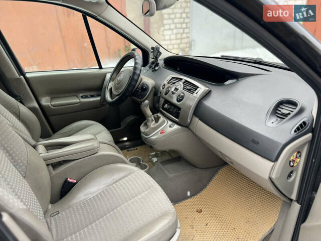 Чорний Рено Сценік, об'ємом двигуна 1.6 л та пробігом 170 тис. км за 4200 $, фото 6 на Automoto.ua