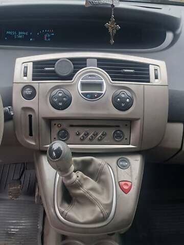 Черный Рено Сценик, объемом двигателя 1.87 л и пробегом 310 тыс. км за 3000 $, фото 8 на Automoto.ua