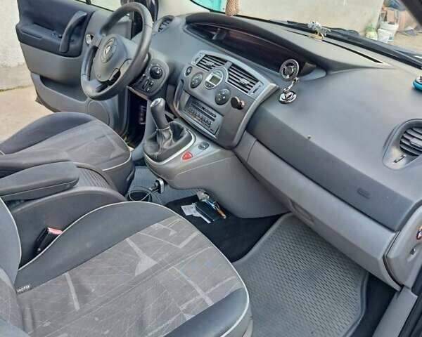 Чорний Рено Сценік, об'ємом двигуна 1.6 л та пробігом 243 тис. км за 4600 $, фото 14 на Automoto.ua