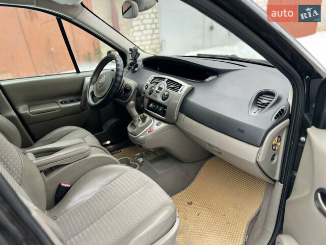 Чорний Рено Сценік, об'ємом двигуна 1.6 л та пробігом 170 тис. км за 4200 $, фото 7 на Automoto.ua