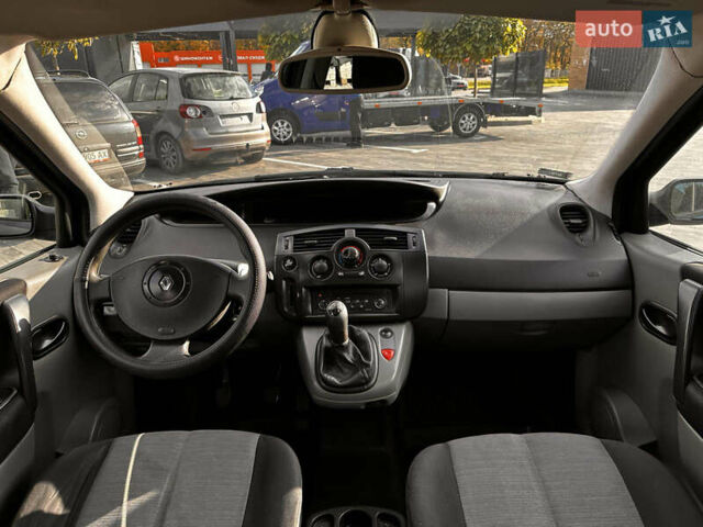Чорний Рено Сценік, об'ємом двигуна 1.6 л та пробігом 276 тис. км за 3600 $, фото 6 на Automoto.ua