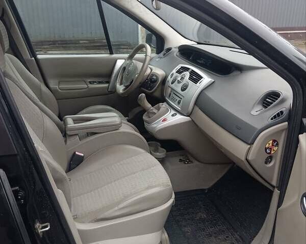 Черный Рено Сценик, объемом двигателя 1.6 л и пробегом 199 тыс. км за 4350 $, фото 2 на Automoto.ua