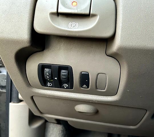 Черный Рено Сценик, объемом двигателя 1.6 л и пробегом 231 тыс. км за 4500 $, фото 9 на Automoto.ua