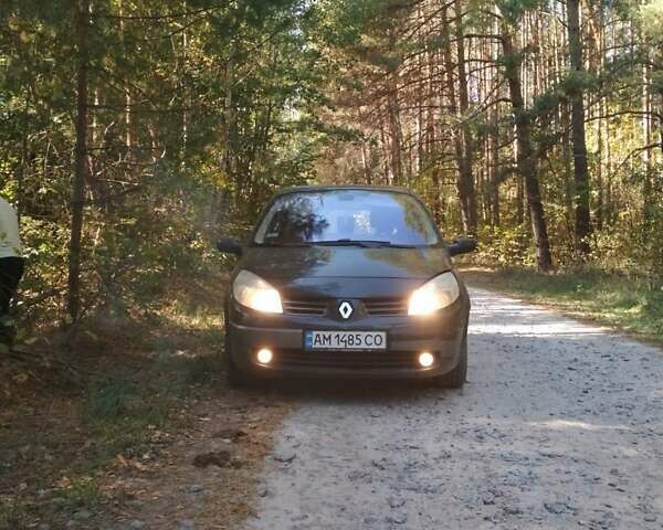 Черный Рено Сценик, объемом двигателя 1.9 л и пробегом 250 тыс. км за 6444 $, фото 3 на Automoto.ua