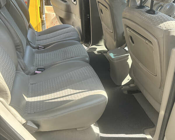 Черный Рено Сценик, объемом двигателя 1.89 л и пробегом 280 тыс. км за 3300 $, фото 14 на Automoto.ua