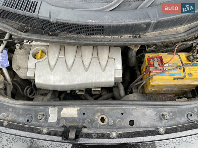 Черный Рено Сценик, объемом двигателя 1.6 л и пробегом 317 тыс. км за 3800 $, фото 8 на Automoto.ua