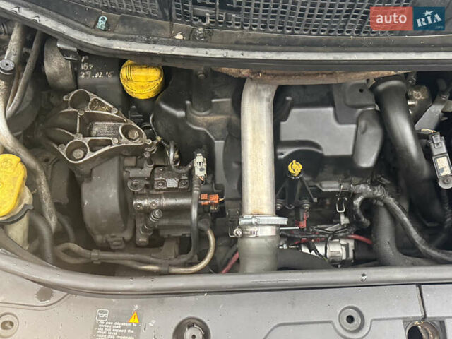 Черный Рено Сценик, объемом двигателя 1.46 л и пробегом 380 тыс. км за 3000 $, фото 19 на Automoto.ua