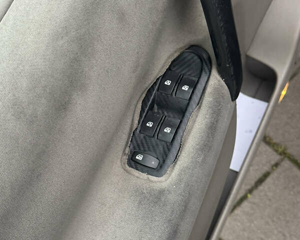 Черный Рено Сценик, объемом двигателя 1.46 л и пробегом 380 тыс. км за 3000 $, фото 17 на Automoto.ua