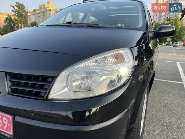 Черный Рено Сценик, объемом двигателя 1.6 л и пробегом 230 тыс. км за 5200 $, фото 9 на Automoto.ua