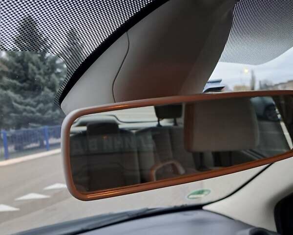 Черный Рено Сценик, объемом двигателя 1.6 л и пробегом 242 тыс. км за 4999 $, фото 12 на Automoto.ua